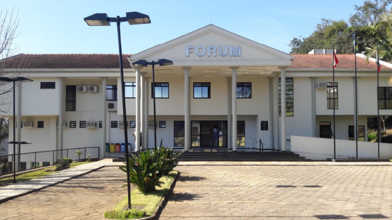 Foto da fachada do prédio da comarca de Coronel Freitas