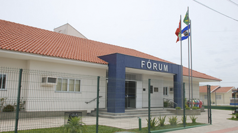 Foto da fachada do prédio da comarca de Otacílio Costa