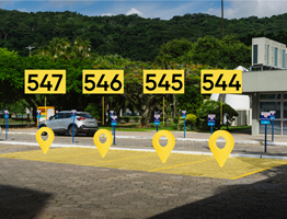 Vagas 547, 546, 545 e 544 do estacionamento do TJSC em que é possível para o carro e fazer a doação na Caixa Solidária.
