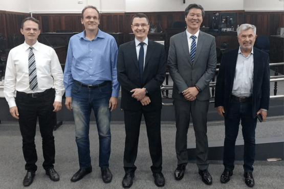 Juízes e desembargadores.