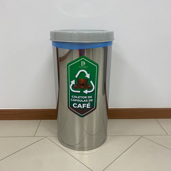 Lixo coletor de capsulas de café