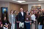 Foto dos participantes da edição do programa com o presidente do TJSC
