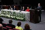 Foto dos componentes da mesa de autoridades