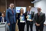 Foto com os representes do GMF e do CNJ