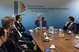 Foto com os participantes da reunião