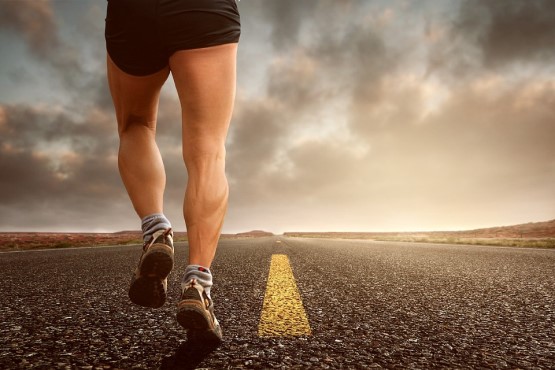 Imagem ilustrativa de atleta correndo.