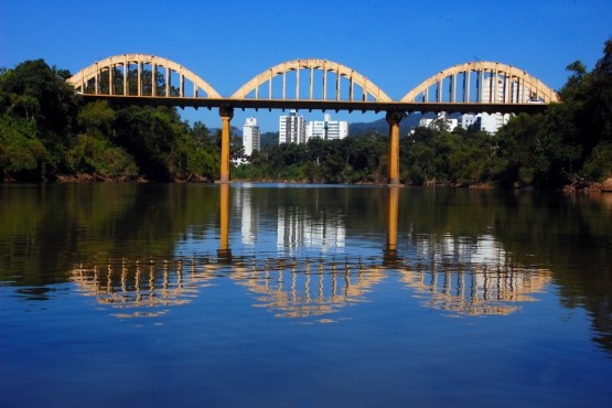 Ponte dos arcos em Blumenau.
