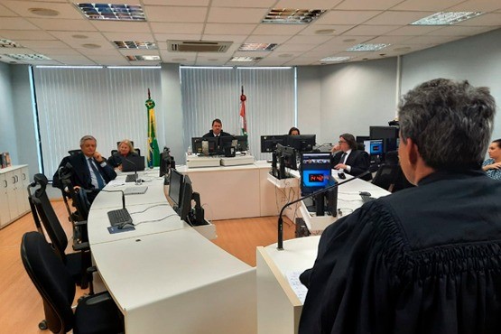 Retorno das sessões presenciais.
