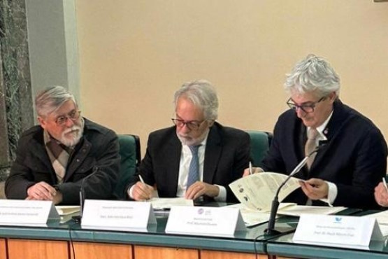 Firmado termo de cooperação internacional.