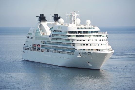 Navio de cruzeiro.