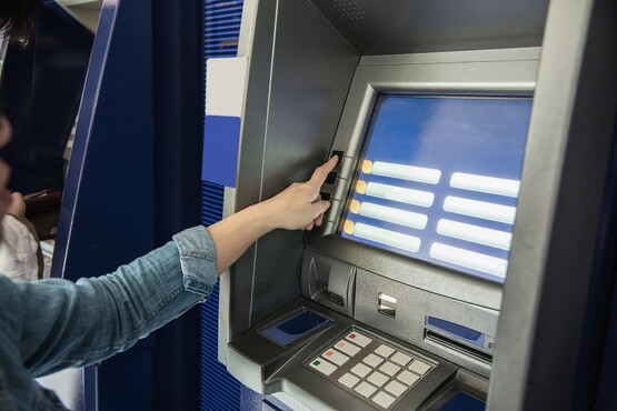 Caixa automático.