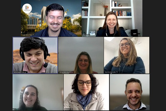 participantes da reunião on-line.