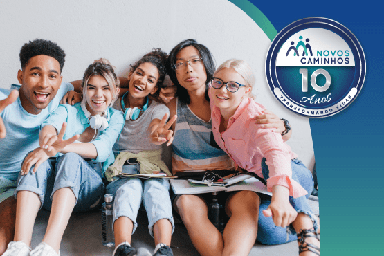 Banner 10 anos do Programa Novos Caminhos.