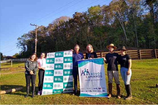 Visita a propriedade rural.