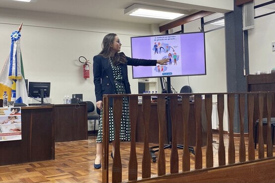 Palestra sobre o tema.