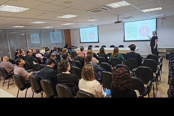 Palestra sobre Liderança e Gestão da Inovação.
