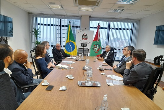 Reunião entre TJSC e SSP-SC.