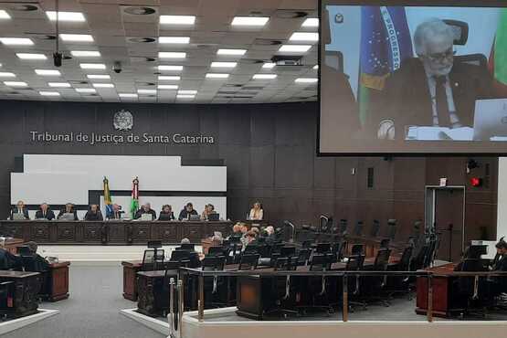 Sessão no Tribunal Pleno.