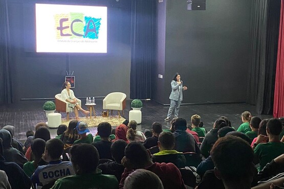 Palestra em escola.
