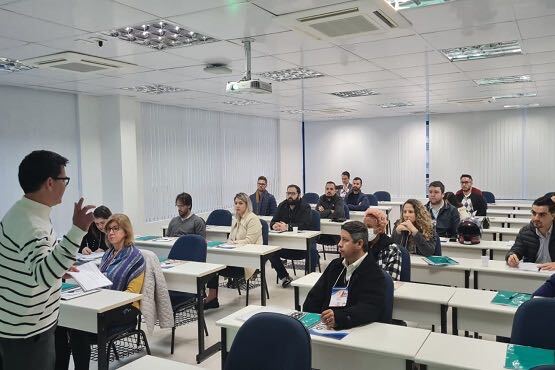 Curso de Redação de Acórdãos.
