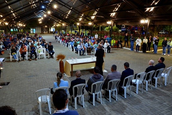 Solenidade de entrega de títulos.