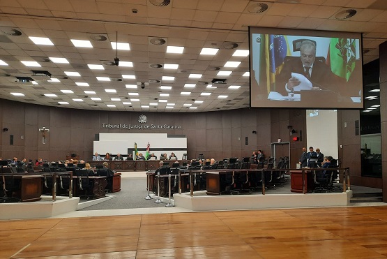 Sessão no Tribunal Pleno.