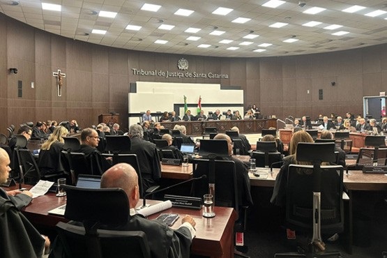 Sessão no Tribunal Pleno.