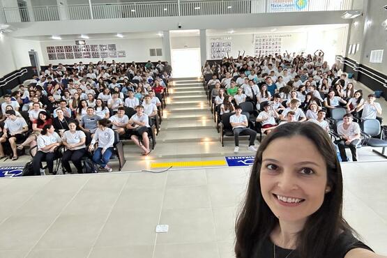 Encontro com alunos de escolas públicas municipais.