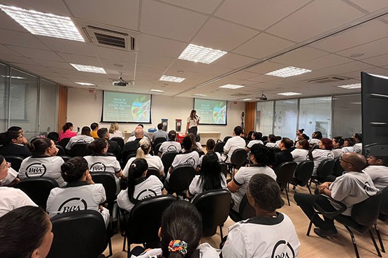 Palestra sobre coleta seletiva.