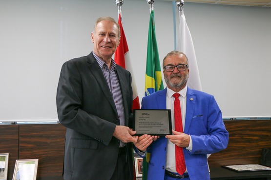 Presidente do TJSC recebe menção honrosa pelo Programa Acerta SC.