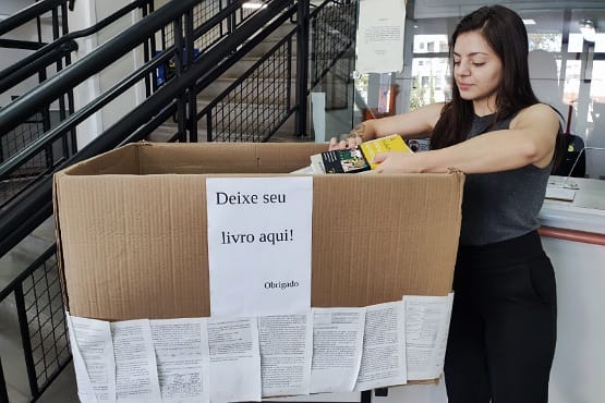 Arrecadação de livros