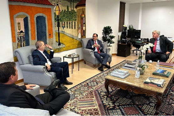 TJ recebe visita institucional do 1º vice-presidente da Alesc