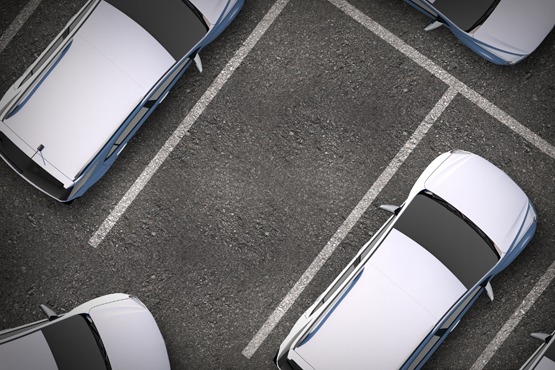 Carros em estacionamento vistos de cima