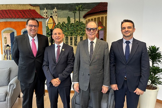Presidente do TJ recebe visita institucional