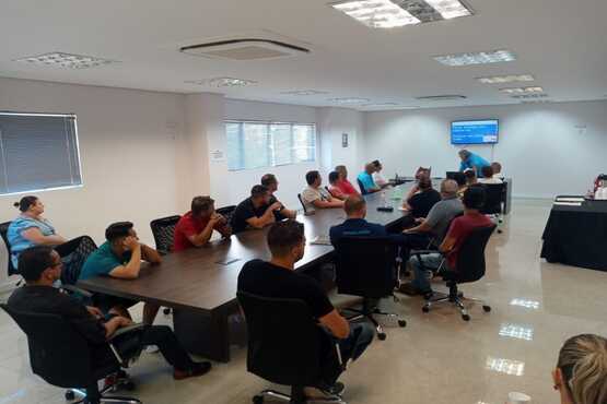 Grupo Refletir