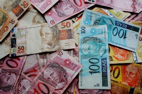Notas de dinheiro de valores diferentes