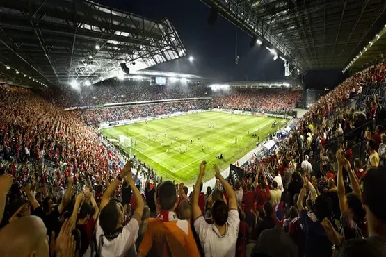 Estádio de futebol lotado