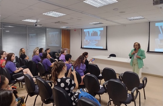 Discussão de relações profissionais e prevenção de conflitos