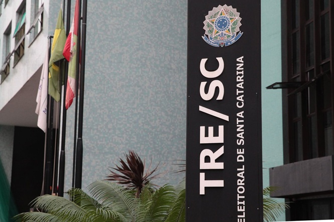 TJ catarinense publica editais para desembargador efetivo e substituto do TRE-SC