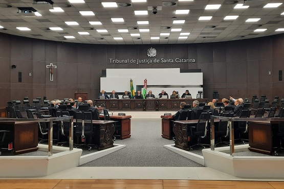 Sessão no Tribunal Pleno.